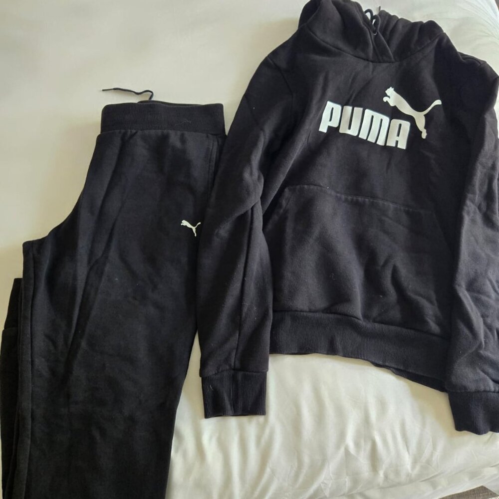 Puma Sweatsuit – Size Medium, Great Condition